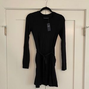 Abercrombie | Black long sleeved dress
